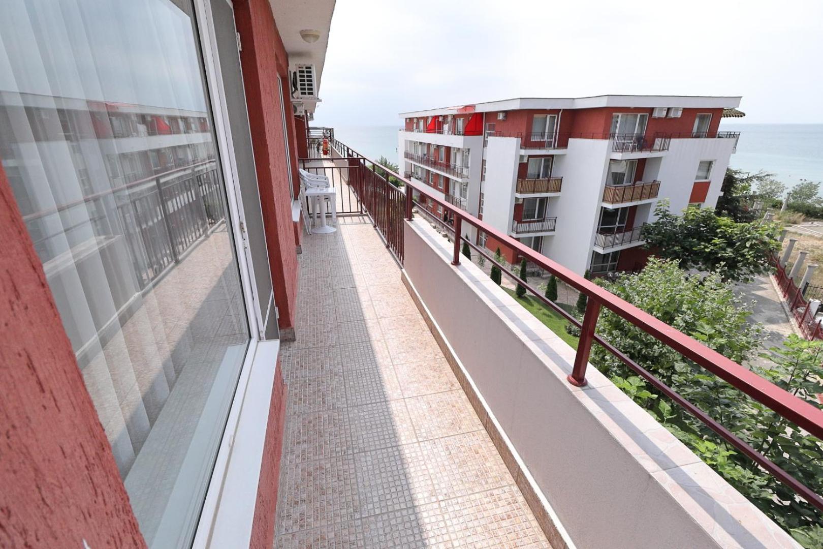 Privilege Fort Beach Apartments Sveti Vlas Extérieur photo