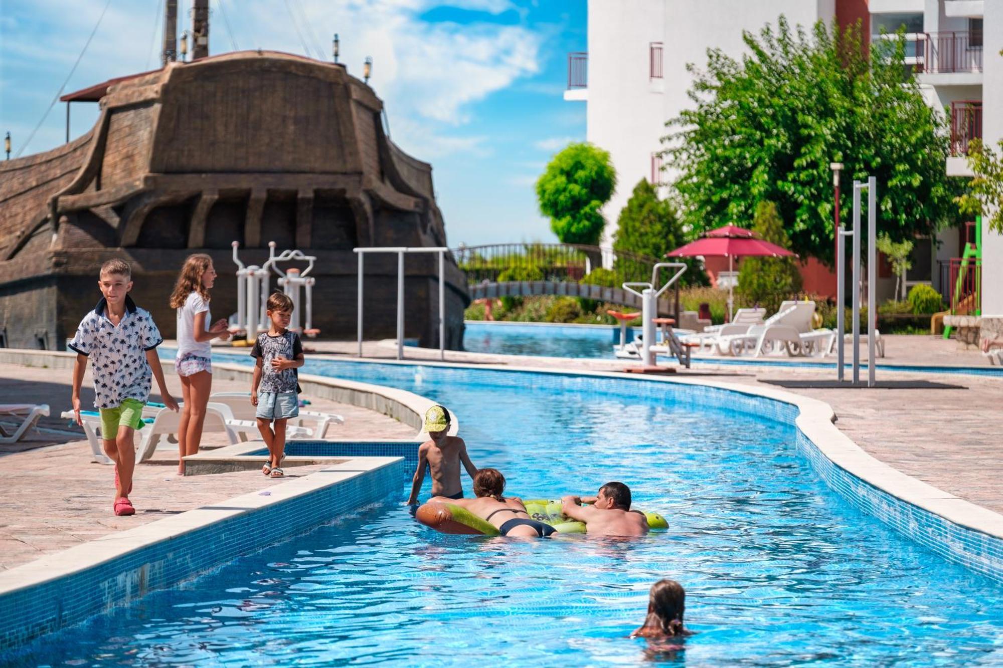 Privilege Fort Beach Apartments Sveti Vlas Extérieur photo
