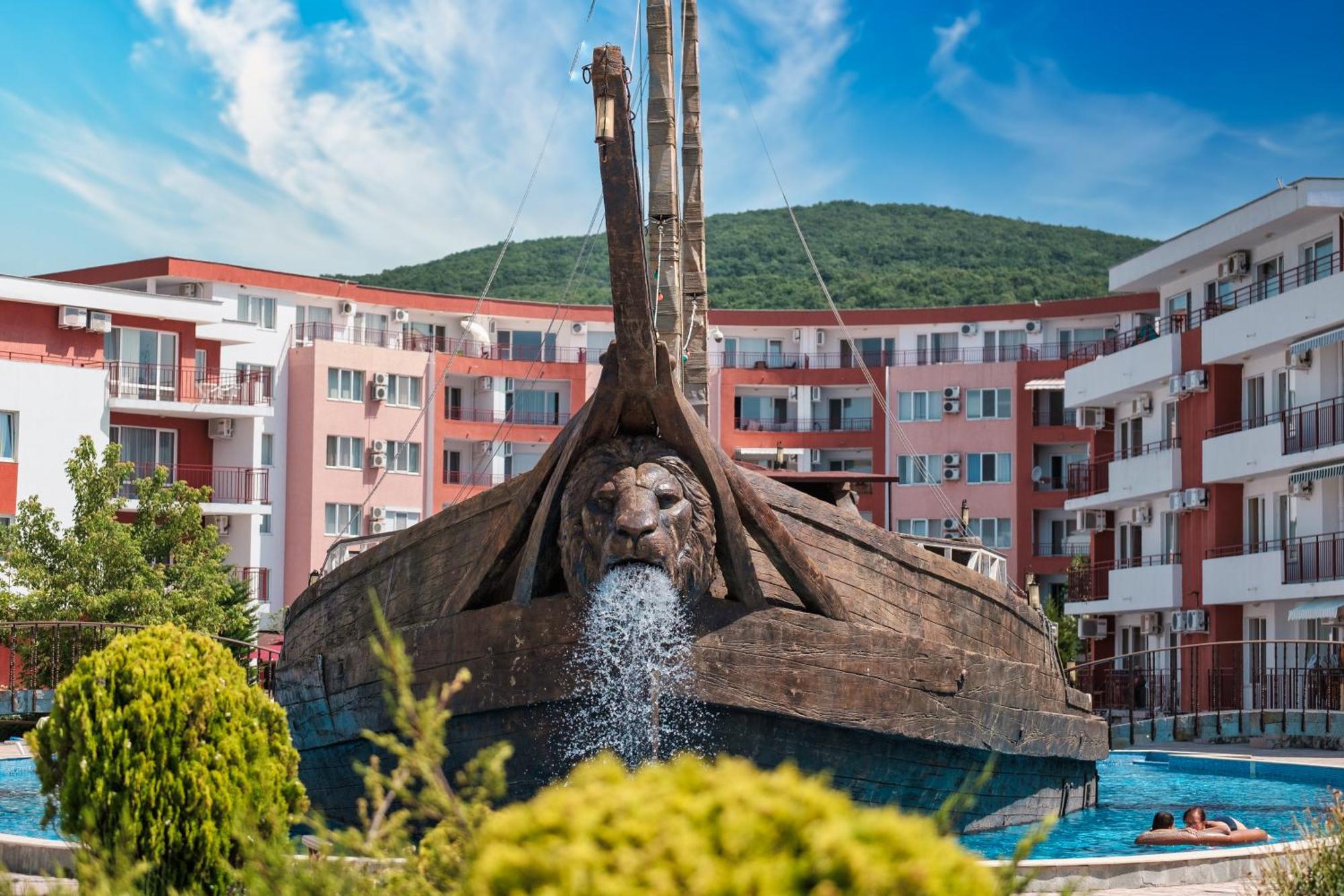 Privilege Fort Beach Apartments Sveti Vlas Extérieur photo