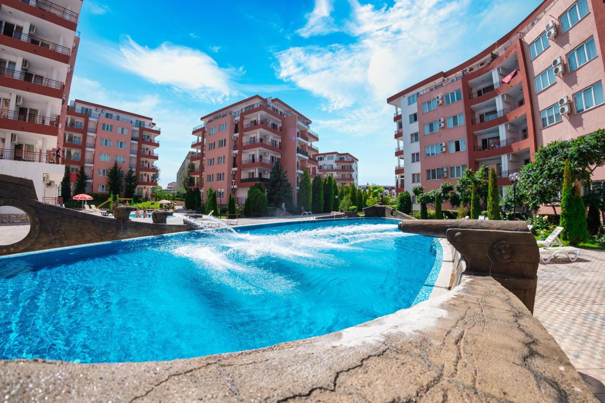 Privilege Fort Beach Apartments Sveti Vlas Extérieur photo