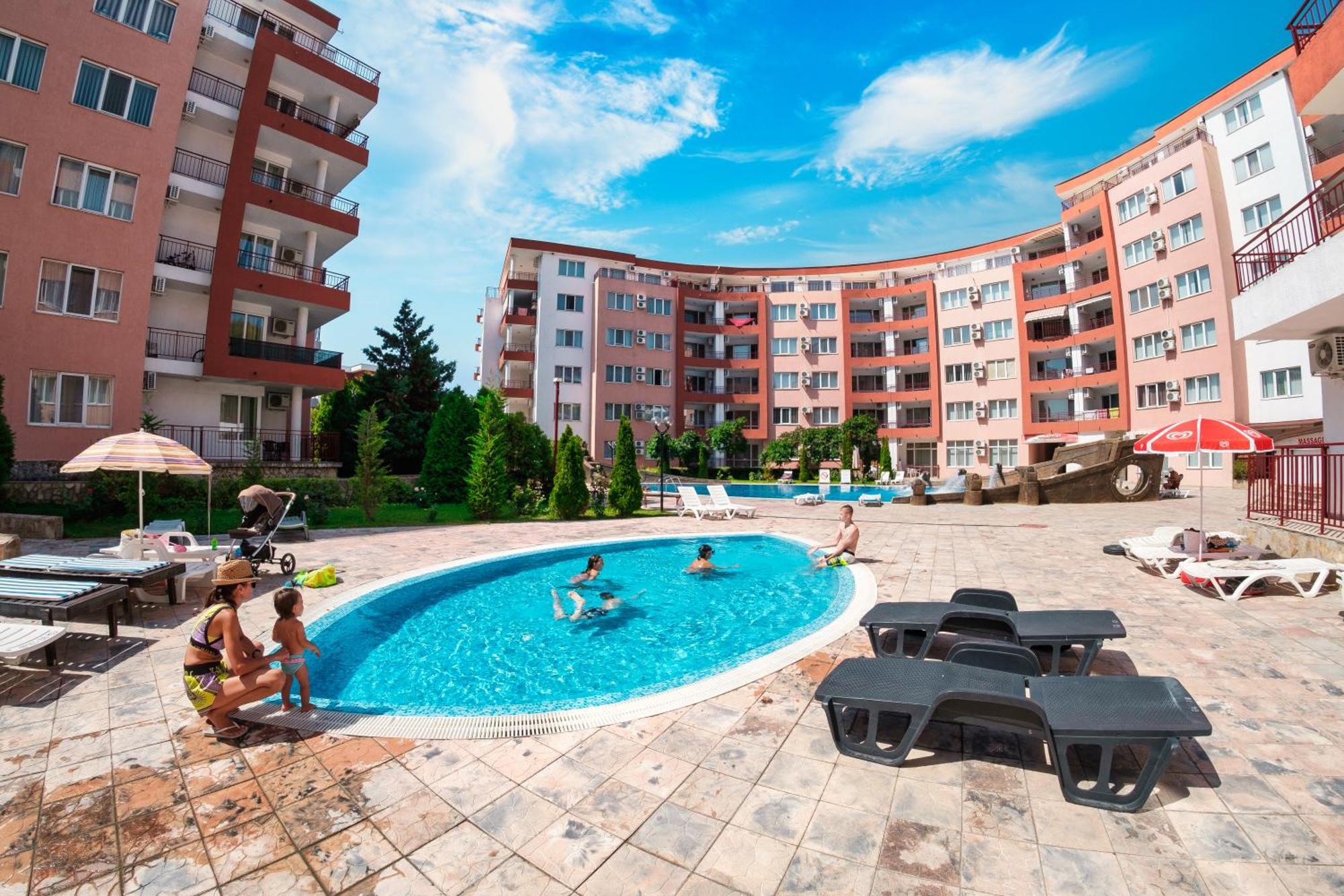 Privilege Fort Beach Apartments Sveti Vlas Extérieur photo