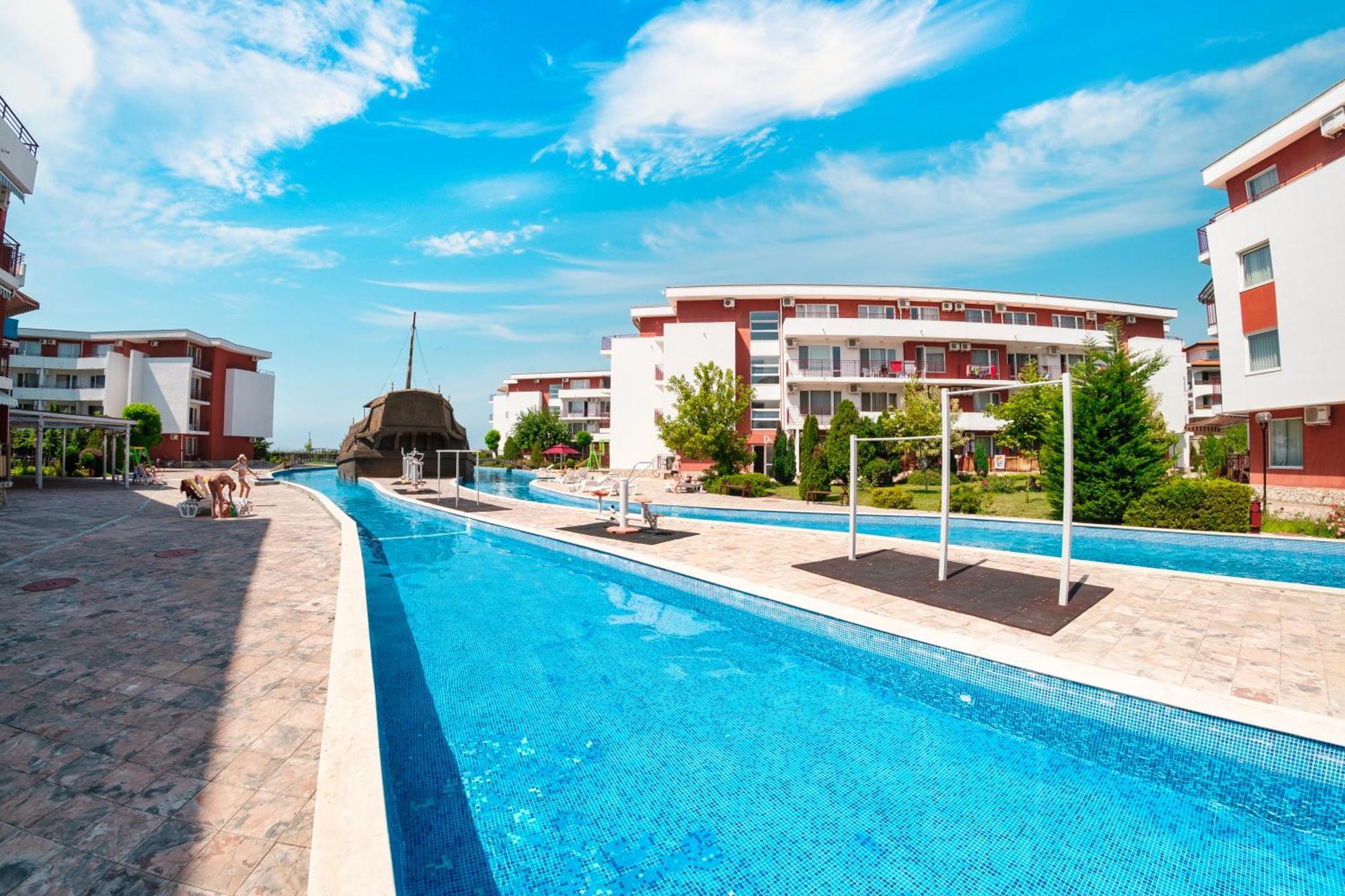 Privilege Fort Beach Apartments Sveti Vlas Extérieur photo