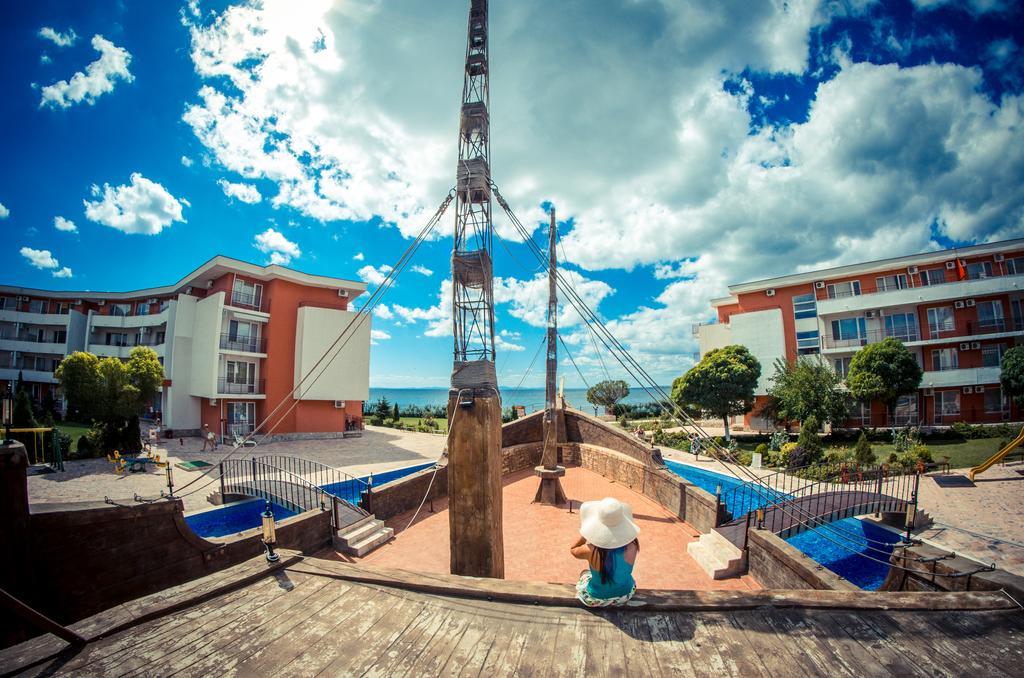 Privilege Fort Beach Apartments Sveti Vlas Extérieur photo