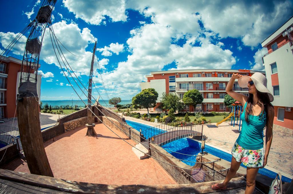 Privilege Fort Beach Apartments Sveti Vlas Extérieur photo