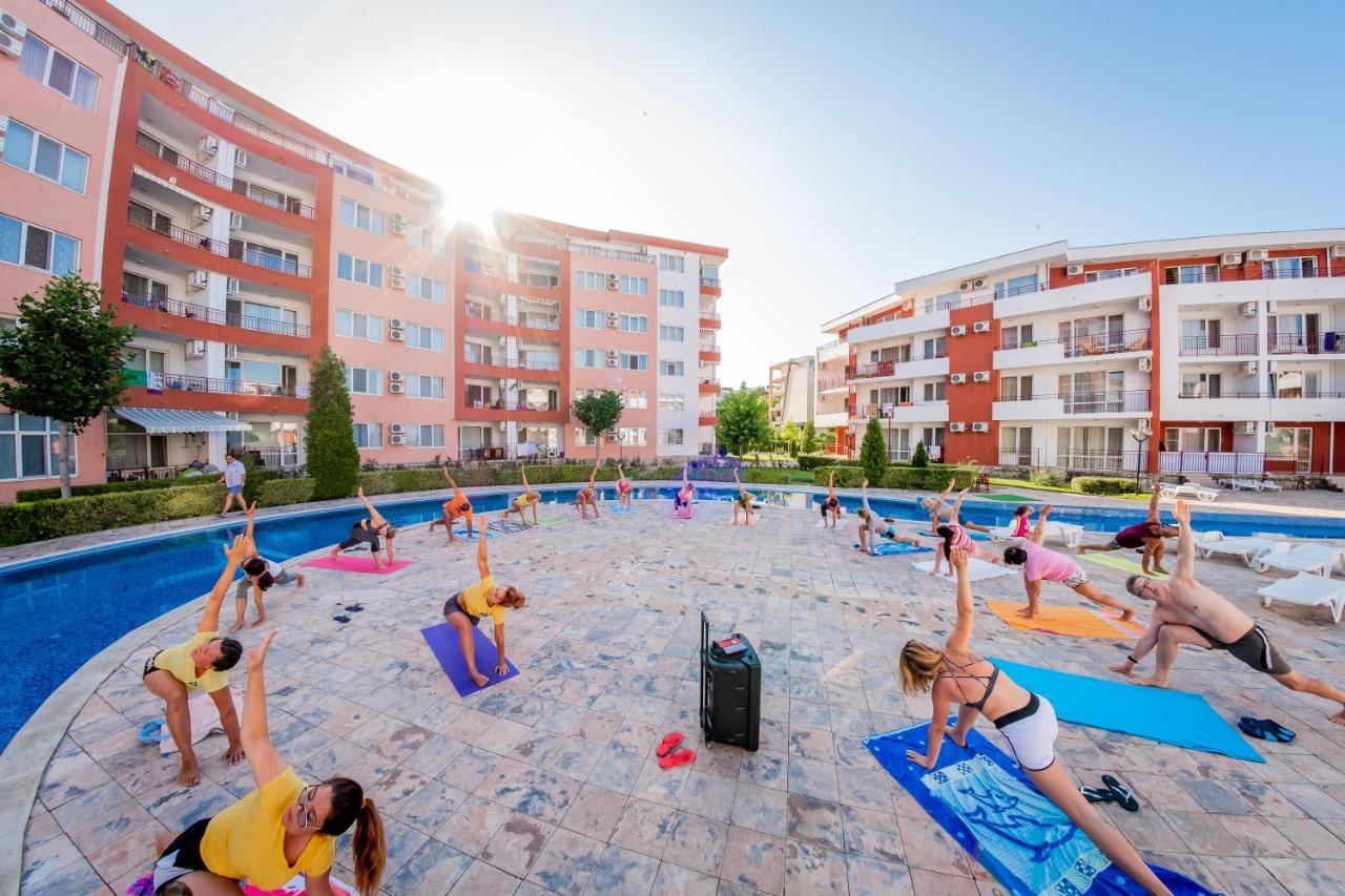 Privilege Fort Beach Apartments Sveti Vlas Extérieur photo